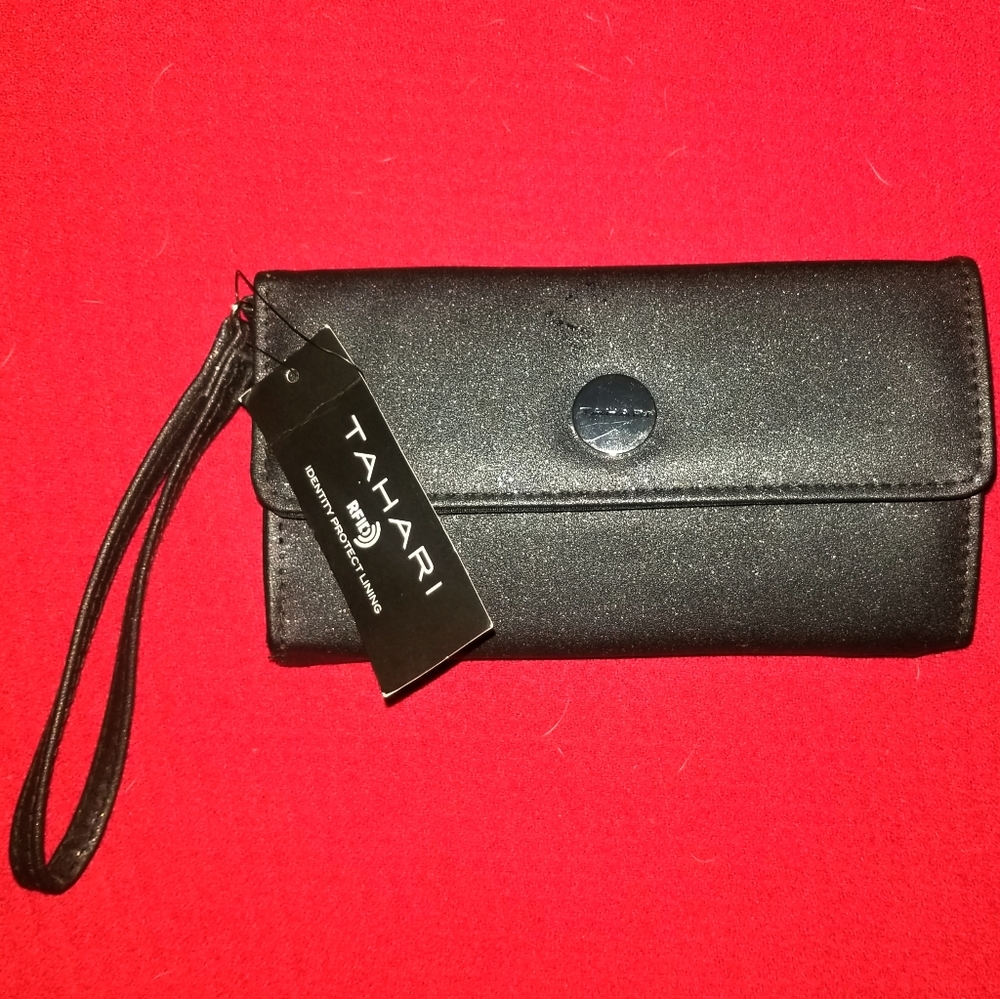 TAHARI Women's Wallet Wristlet Black Faux Leather
